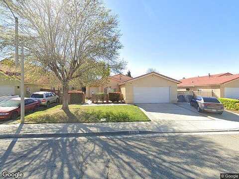 Nicole, LANCASTER, CA 93535