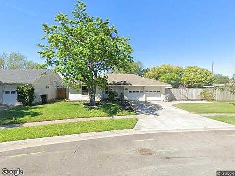 Pine, GALVESTON, TX 77551