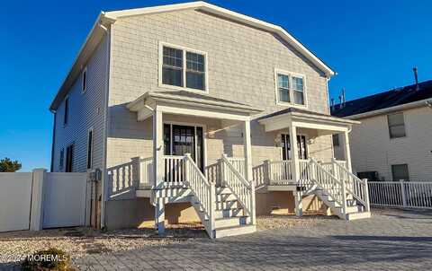 2105 Grand Central Avenue, Lavallette, NJ 08735