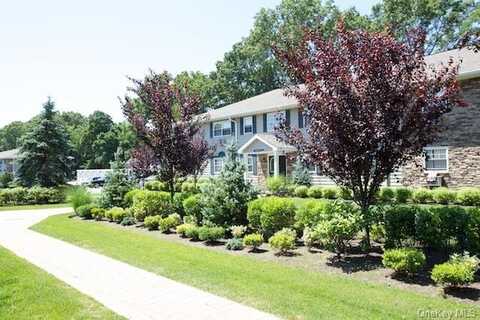 1750 W Main Street, Riverhead, NY 11901