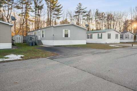 8 Young Avenue, Brunswick, ME 04011