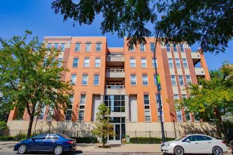 3550 W Montrose Avenue, Chicago, IL 60618