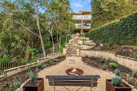 835 Temple Hills Drive, Laguna Beach, CA 92651