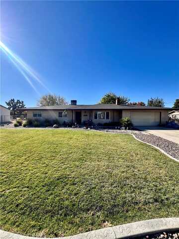 7472 Earhart Avenue, Hesperia, CA 92345