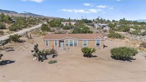 10330 Mountain Road, Pinon Hills, CA 92372