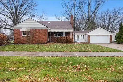 24464 Gessner Road, North Olmsted, OH 44070