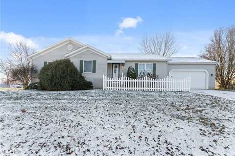 101 Kimberly Drive, Creston, OH 44217