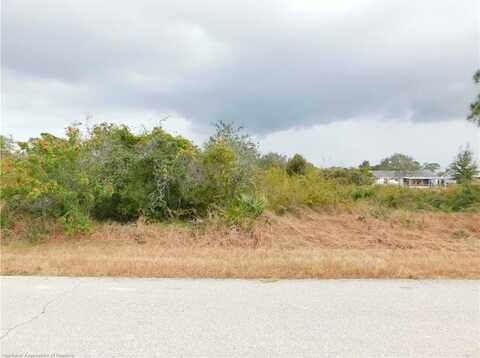 1503 Chatsworth Street, Lake Placid, FL 33852