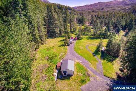 42531 Upper Calapooia Dr, Sweet Home, OR 97386