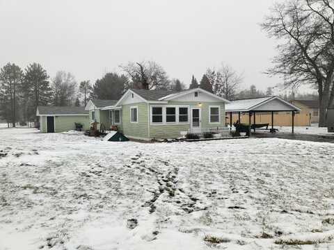 10955 E Airport Road, Saint Helen, MI 48656