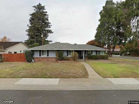 35Th, SACRAMENTO, CA 95822