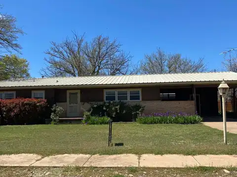 422 S Ivy Street, Crosbyton, TX 79322