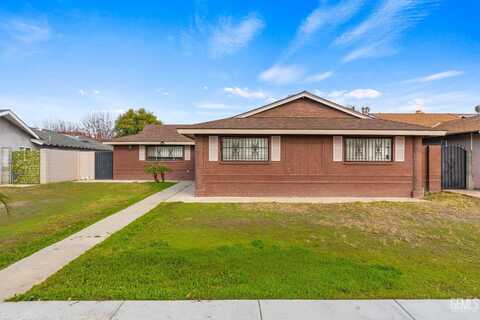 2025 9th Avenue, Delano, CA 93215