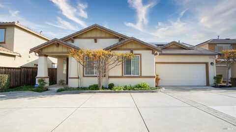 715 Embassy Circle, Vacaville, CA 95688