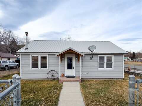 202 S Woodard, Absarokee, MT 59001