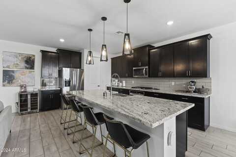 36959 N CAMARILLO Drive, San Tan Valley, AZ 85140
