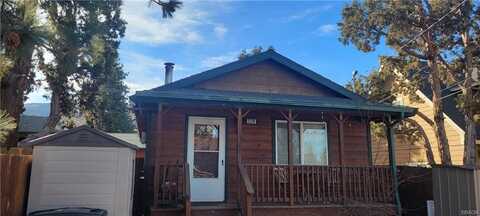 2136 3rd Ln, Big Bear City, CA 92314