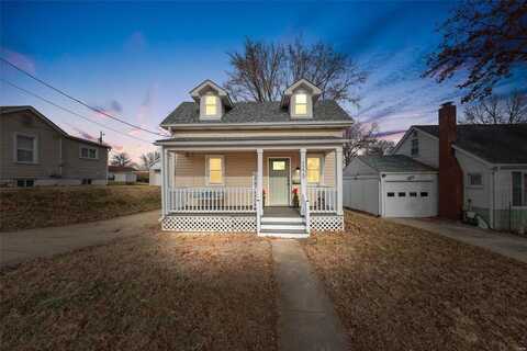 1229 W 8th Street, Washington, MO 63090