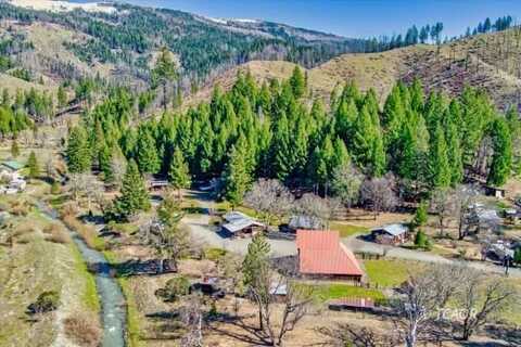 60 Littlefield Ln, Mad River, CA 95552