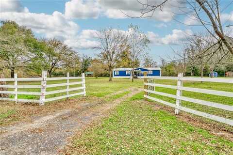 10703 Bozeman Ferry Road, Madisonville, TX 75852