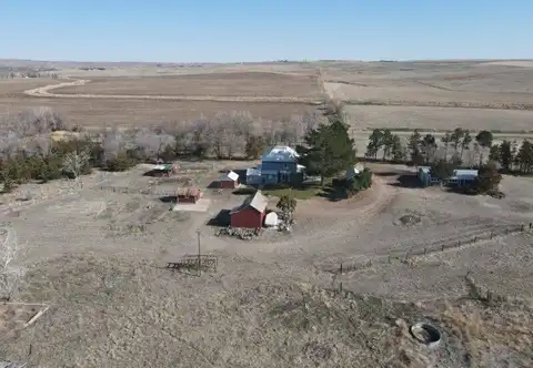 19751 Road 52, Lewellen, NE 69147