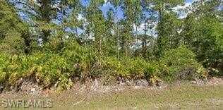 420 Maple, LEHIGH ACRES, FL 33972