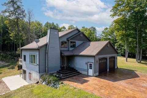 399 W BEECH BARK TRAIL, KASSON TWP, MI 49664