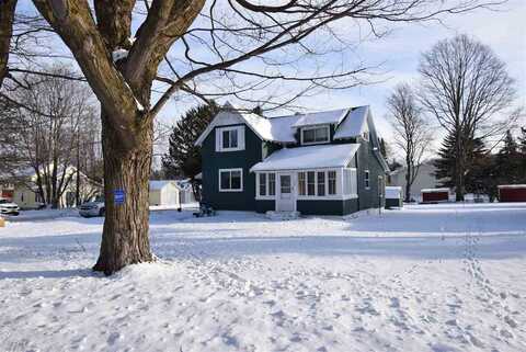 200 SHERIDAN, CHARLEVOIX, MI 49720