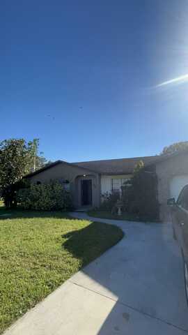 901 HERON AVE AVENUE, FORT PIERCE, FL 34950