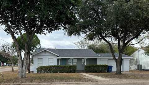 116 N Lee Street, Mathis, TX 78368