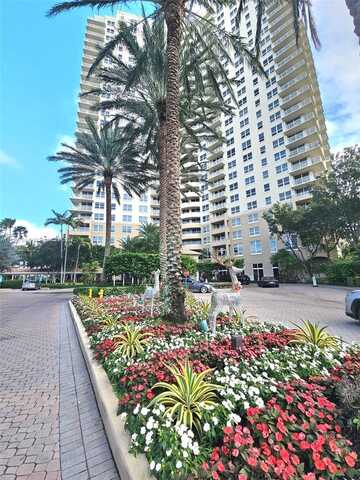 19501 W Country Club Dr, Aventura, FL 33180