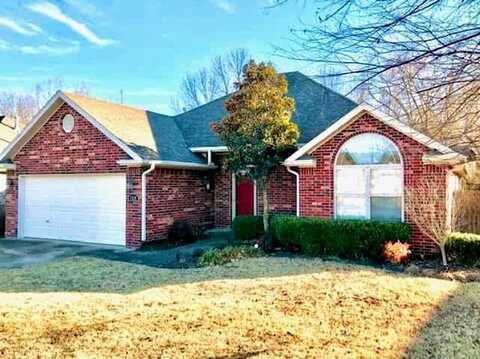 3529 Marsh ST, Fayetteville, AR 72704