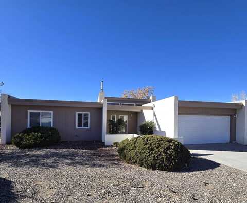 7405 Frieda Street NE, Albuquerque, NM 87109