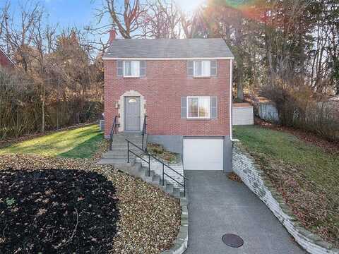 5732 Brinley Dr, Penn Hills, PA 15147