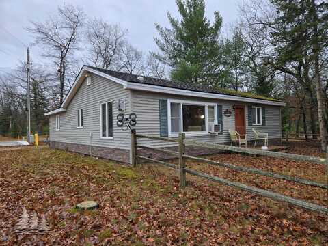 23301 Ranch House Trail, Atlanta, MI 49709