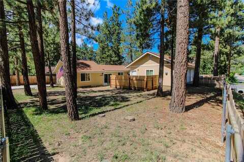 137 East Barker Boulevard, Big Bear City, CA 92314