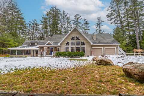 16 Heritage Lane, Pottersville, NY 12860