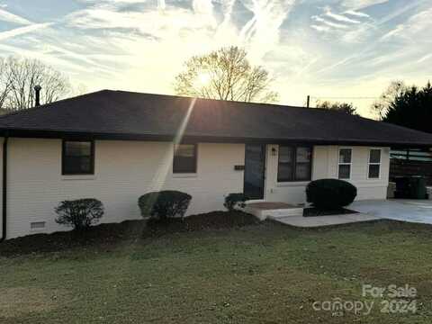 206 Cavin Avenue, Mount Holly, NC 28120