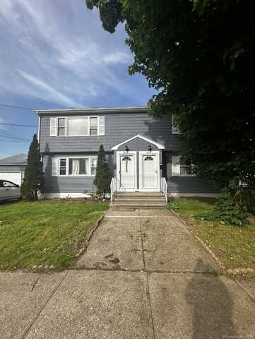 1042 Wayne Street, Bridgeport, CT 06606