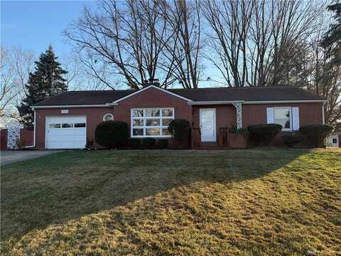 208 E Bryant Avenue, Franklin, OH 45005