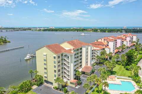 534 Marina Point Drive, Daytona Beach, FL 32114