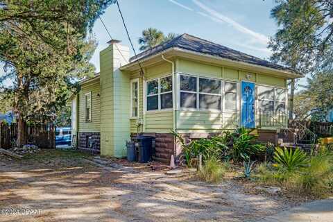 105 N Peninsula Avenue, New Smyrna Beach, FL 32169