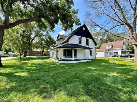 1007 W 1st Street, Ankeny, IA 50023