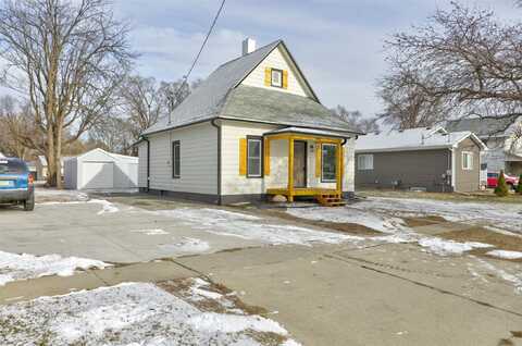 2616 Dean Avenue, Des Moines, IA 50317