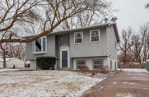 5111 Douglas Avenue, Des Moines, IA 50310