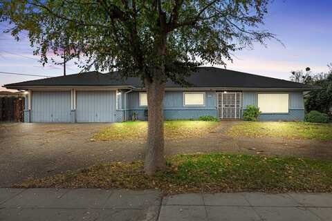 6784 Valentine Avenue N, Fresno, CA 93711