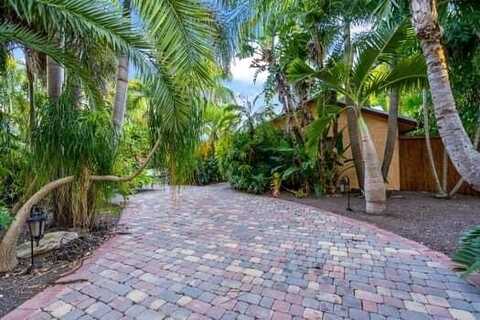 9 Bass Avenue, Key Largo, FL 33037