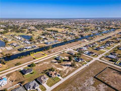2903 Diplomat Parkway W, Cape Coral, FL 33993