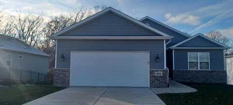 1011 Oak Grove Court, Crown Point, IN 46307