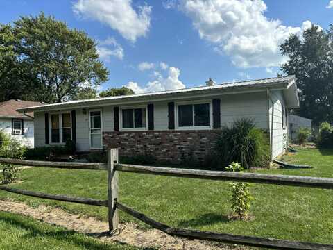 409 W Howard Street, Brook, IN 47922